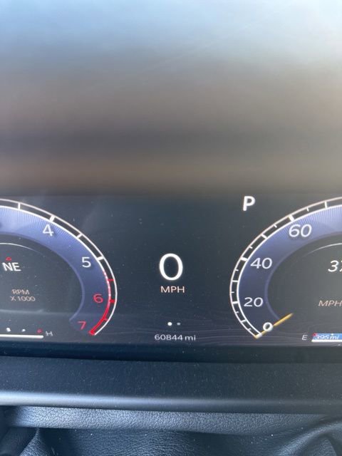 Certified 2024 Jeep Wagoneer Series II w/ Flexible Seating Group image 10