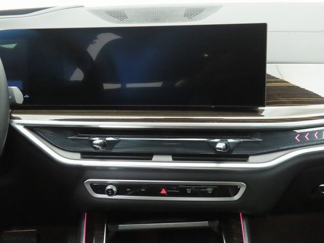 Used 2025 BMW X5 xDrive40i image 14