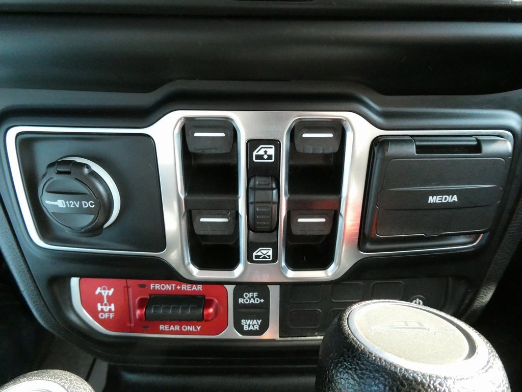 Used 2021 Jeep Gladiator Rubicon image 25