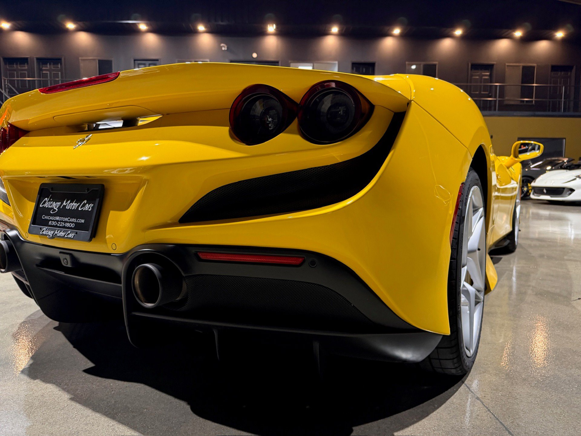 Used 2023 Ferrari F8 Tributo RWD image 24