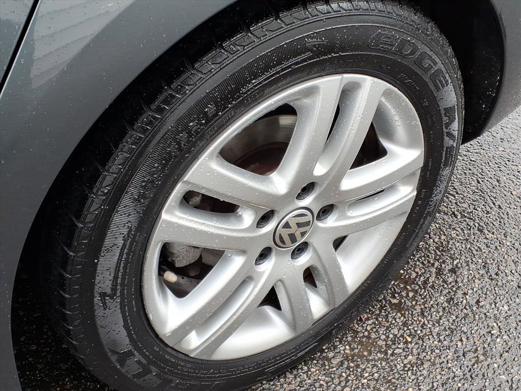 Used 2015 Volkswagen Jetta S image 12