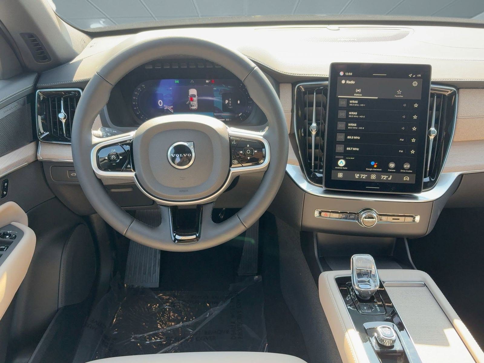 New 2026 Volvo XC90 B6 Plus w/ Protection Package image 27