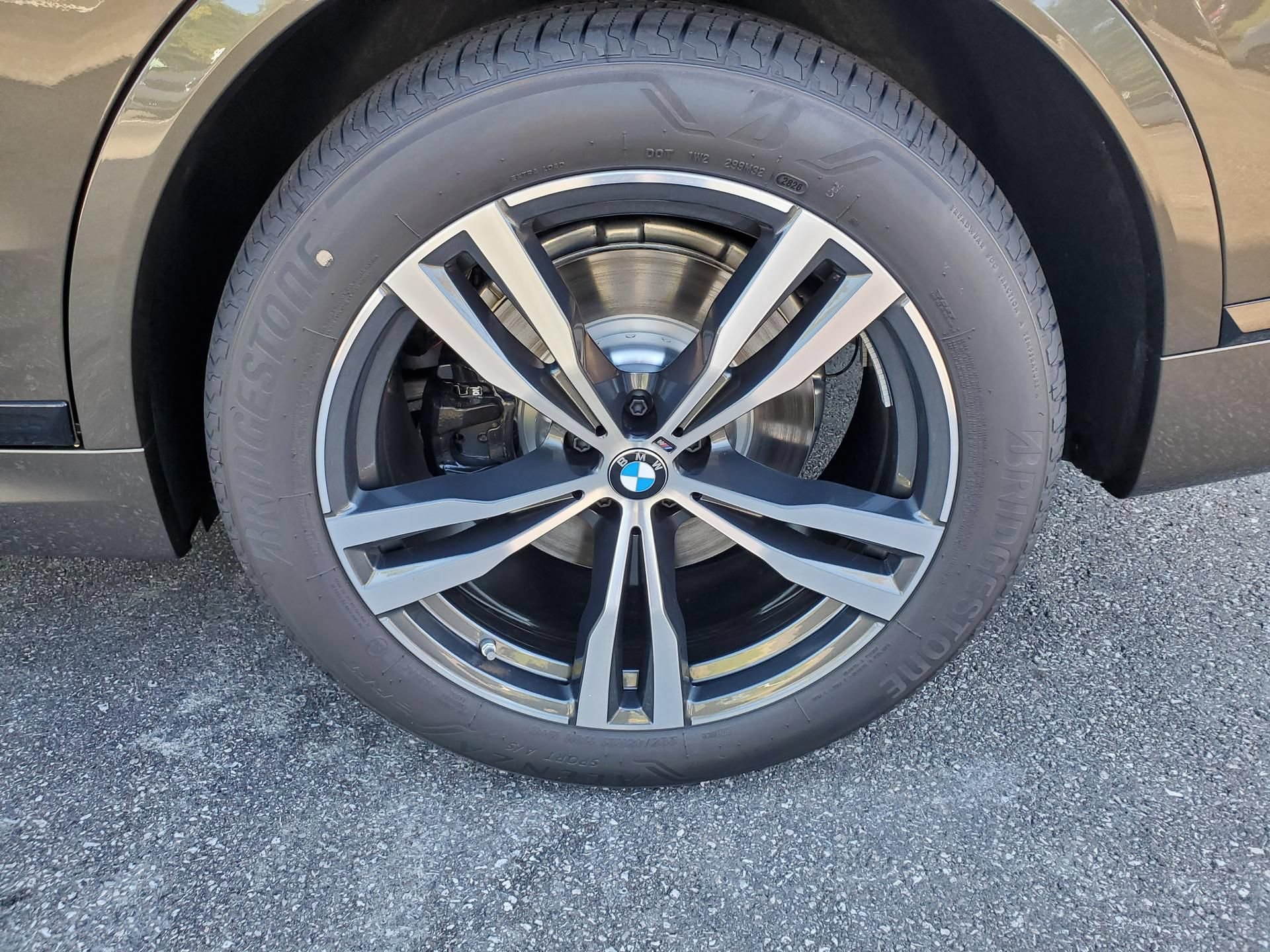 New 2027 BMW X7 xDrive40i w/ M Sport Package AWD/4WD image 29