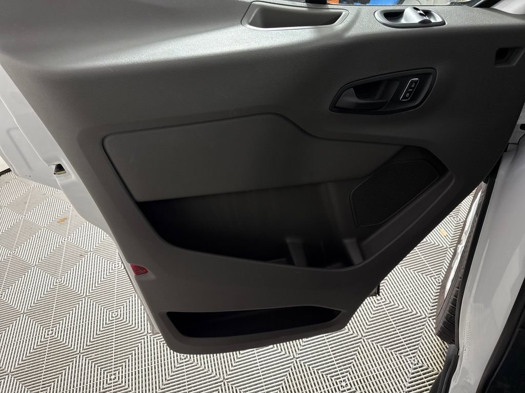 Used 2024 Ford Transit 350 XLT image 9