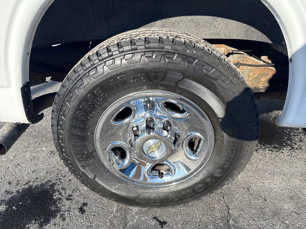 Certified 2015 Chevrolet Express 2500 image 29