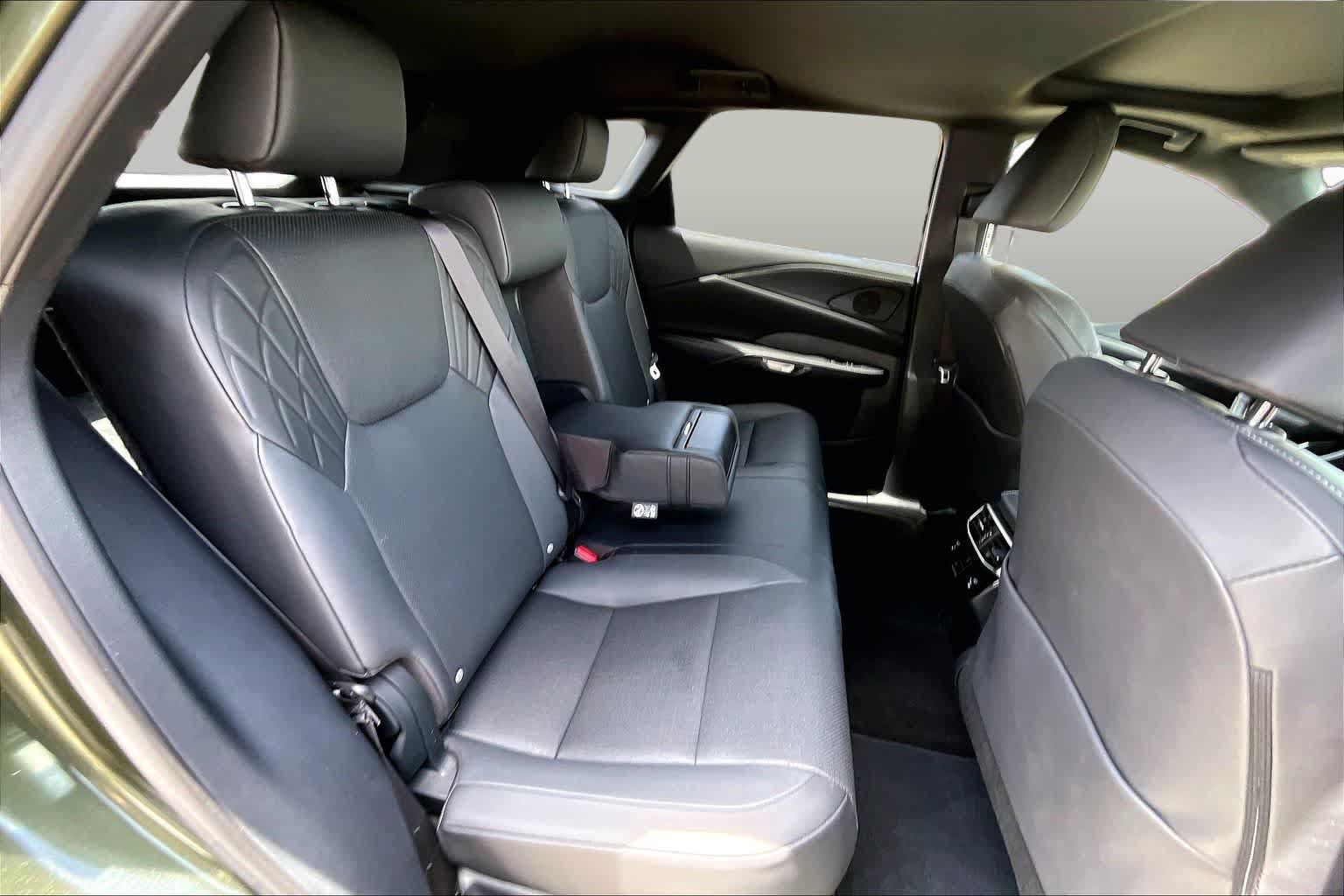 Used 2025 Lexus RX 350 Premium w/ Accessory Package (Z1) FWD image 20