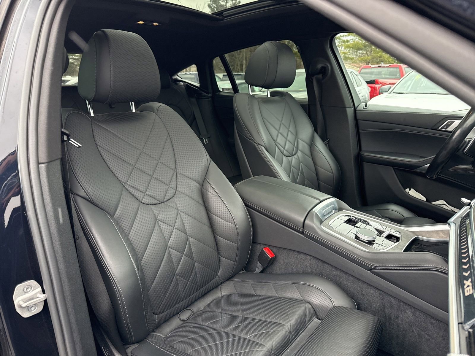 Certified 2024 BMW X6 xDrive40i w/ M Sport Professional Package image 16