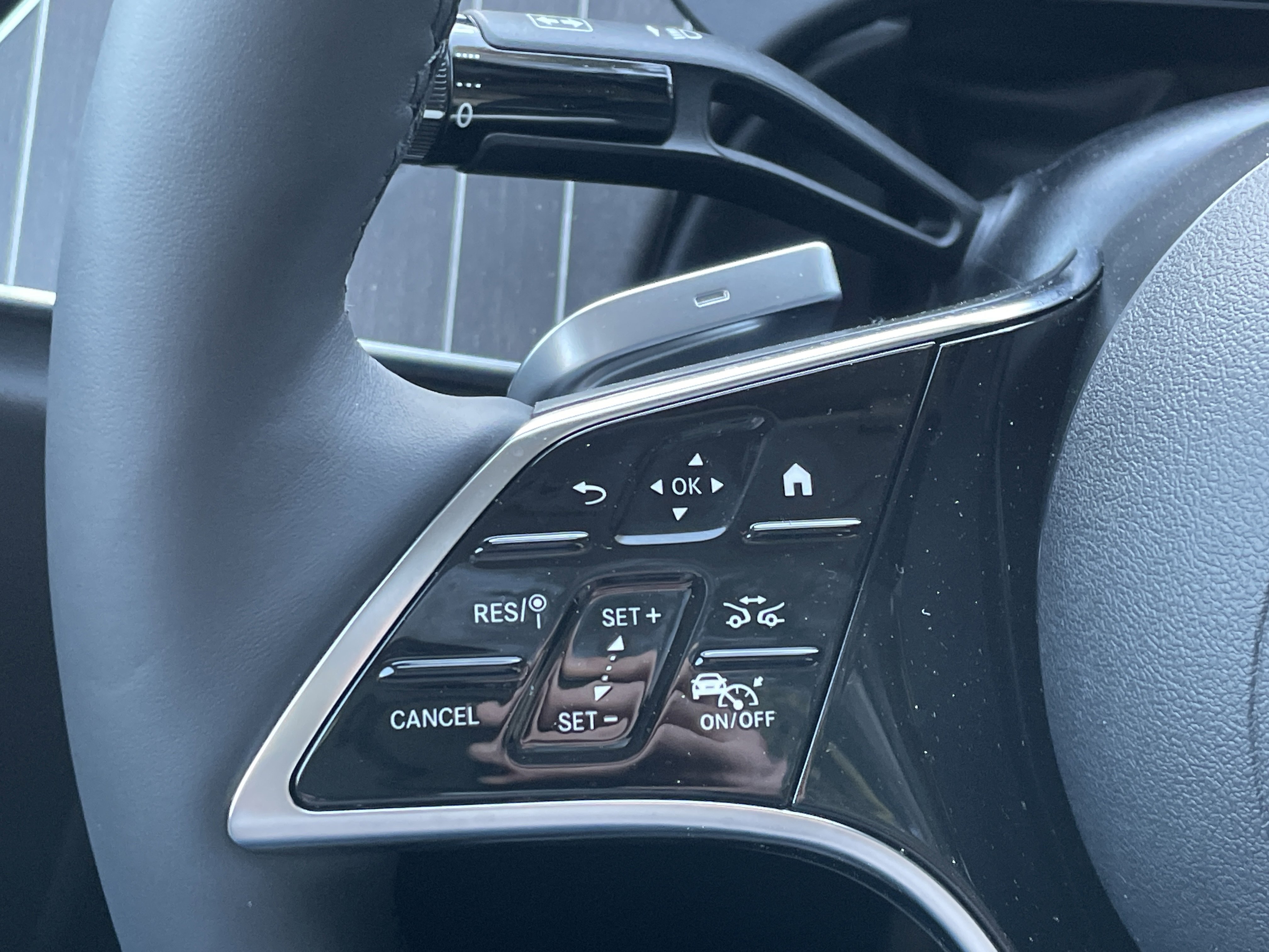 New 2026 Mercedes-Benz E 450 4MATIC Sedan image 26