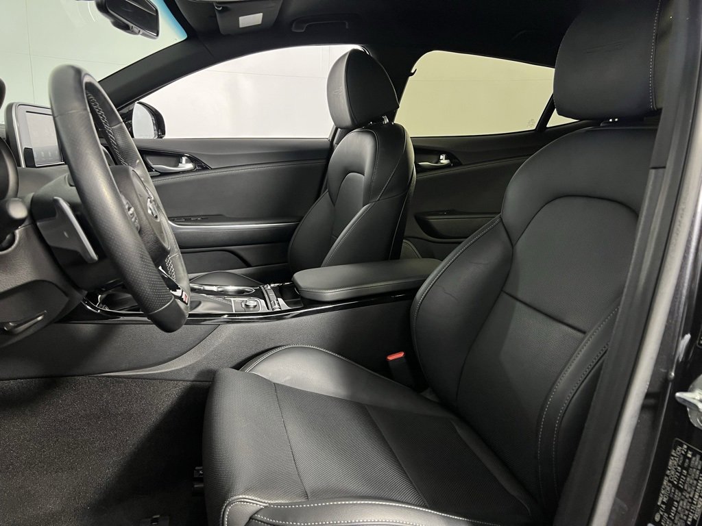 Used 2021 Kia Stinger GT-Line image 22