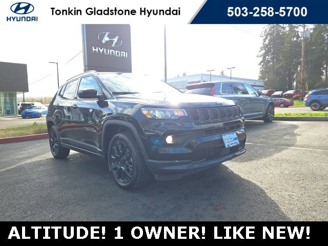 Used 2023 Jeep Compass Altitude w/ Sun and Sound Group image 2