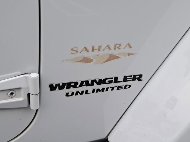 Used 2015 Jeep Wrangler Unlimited Sahara w/ Connectivity Group image 8