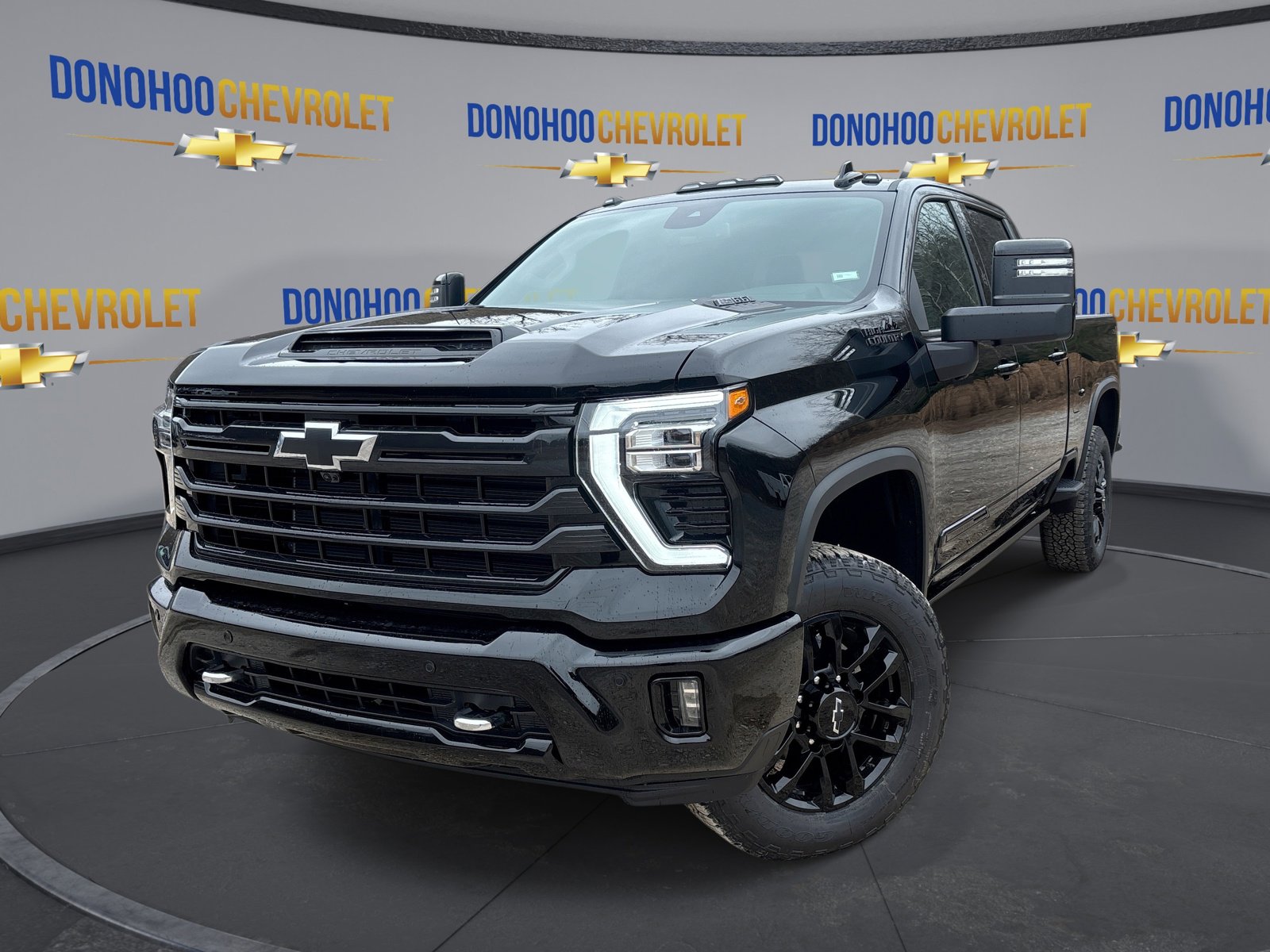 New 2026 Chevrolet Silverado 2500 High Country w/ Midnight Edition image 4