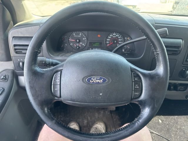Used 2005 Ford F350 XLT image 15