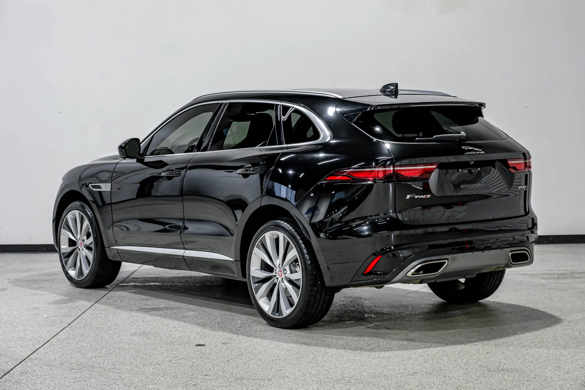 Used 2021 Jaguar F-PACE R-Dynamic S AWD/4WD image 8