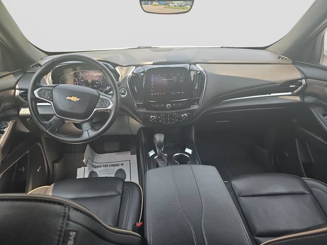 Used 2023 Chevrolet Traverse Premier FWD image 9