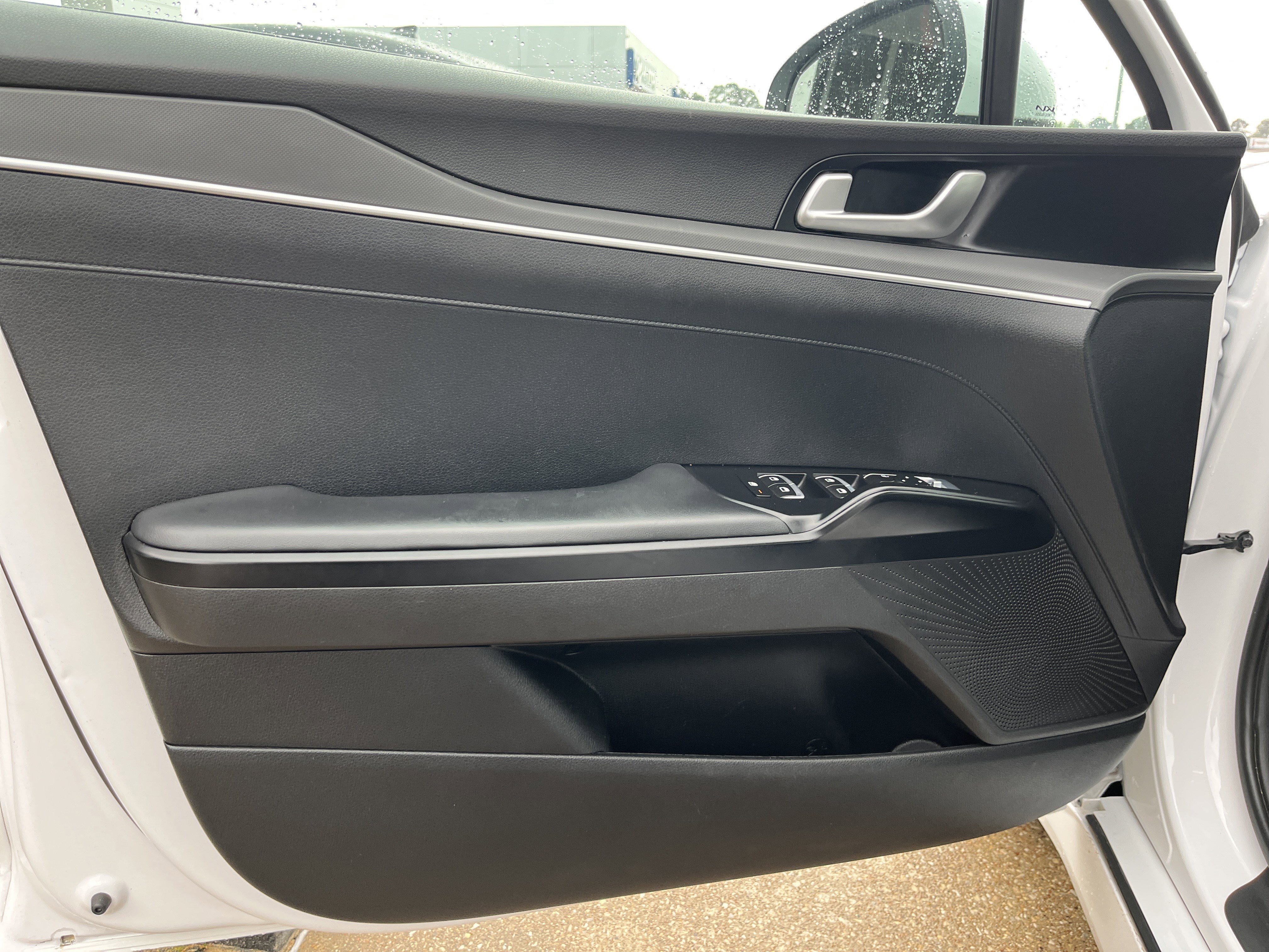 Used 2023 Kia K5 LXS image 23