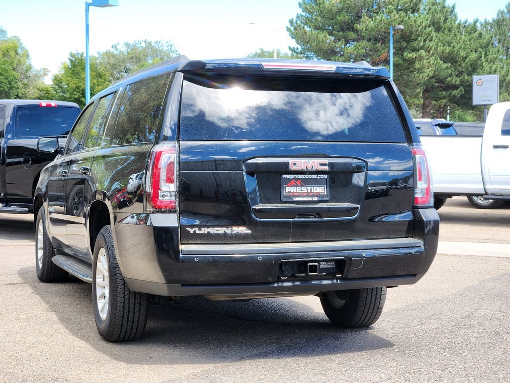 Used 2017 GMC Yukon XL SLT AWD/4WD image 3