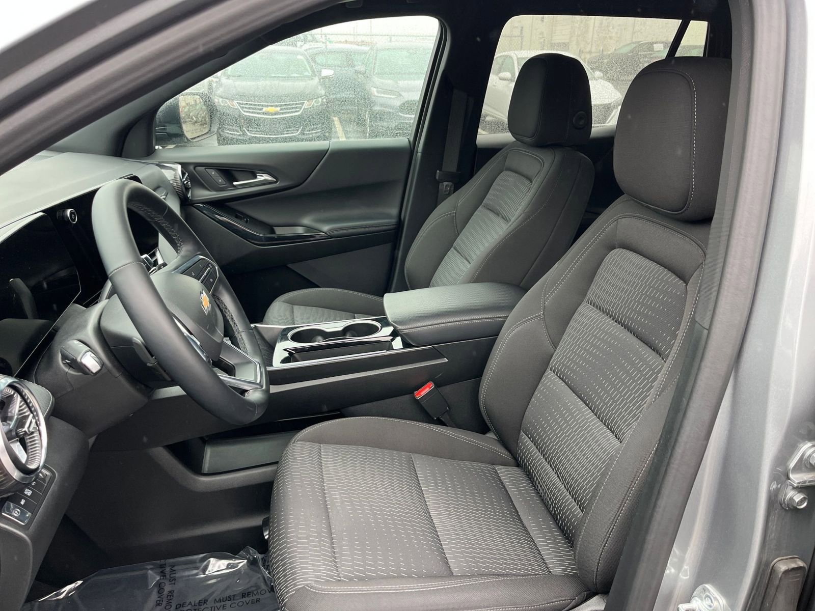 Used 2025 Chevrolet Equinox LT image 35