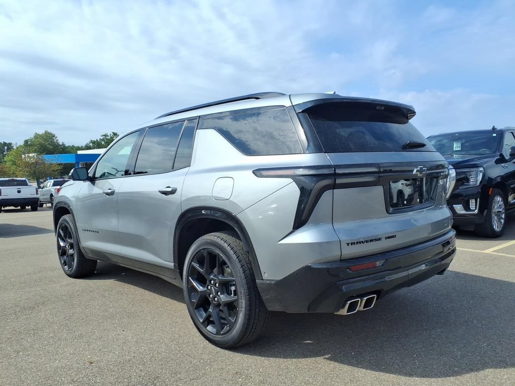 Used 2024 Chevrolet Traverse RS w/ LPO, Floor Liner Package AWD/4WD image 7