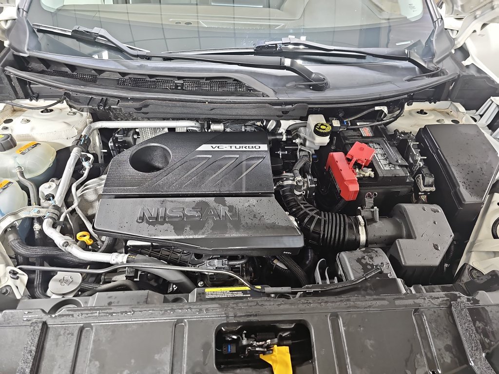 Used 2023 Nissan Rogue SV AWD/4WD image 34
