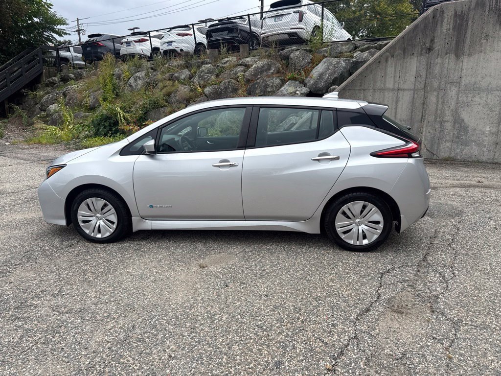 Used 2019 Nissan Leaf S w/ S Charge Package FWD image 3