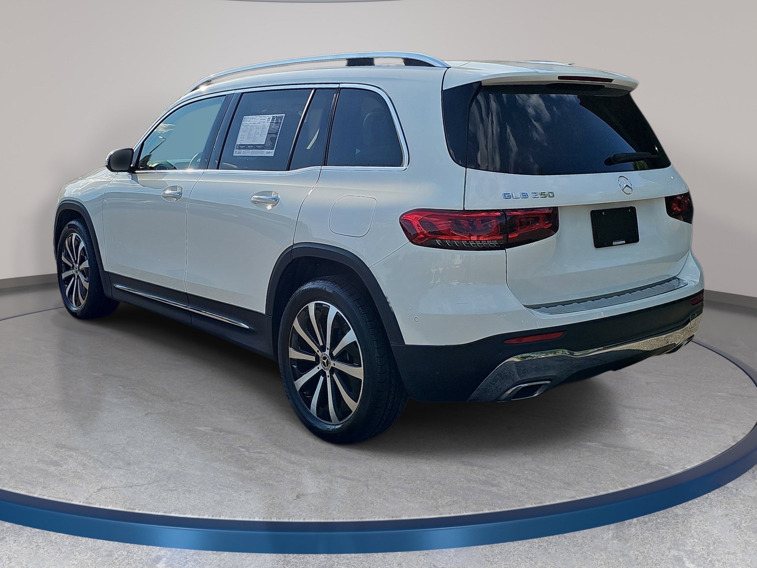 Used 2022 Mercedes-Benz GLB 250 image 8