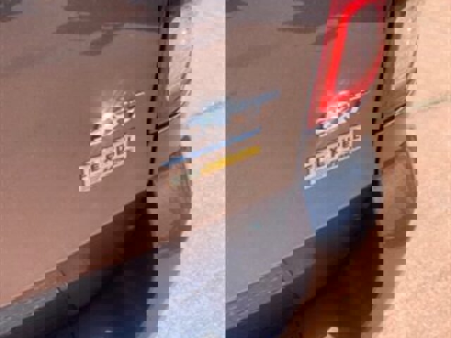 Used 2018 Dodge Grand Caravan SXT image 6