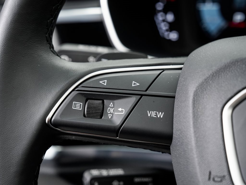 Certified 2025 Audi Q3 2.0T Premium Plus w/ Premium Plus Package image 12