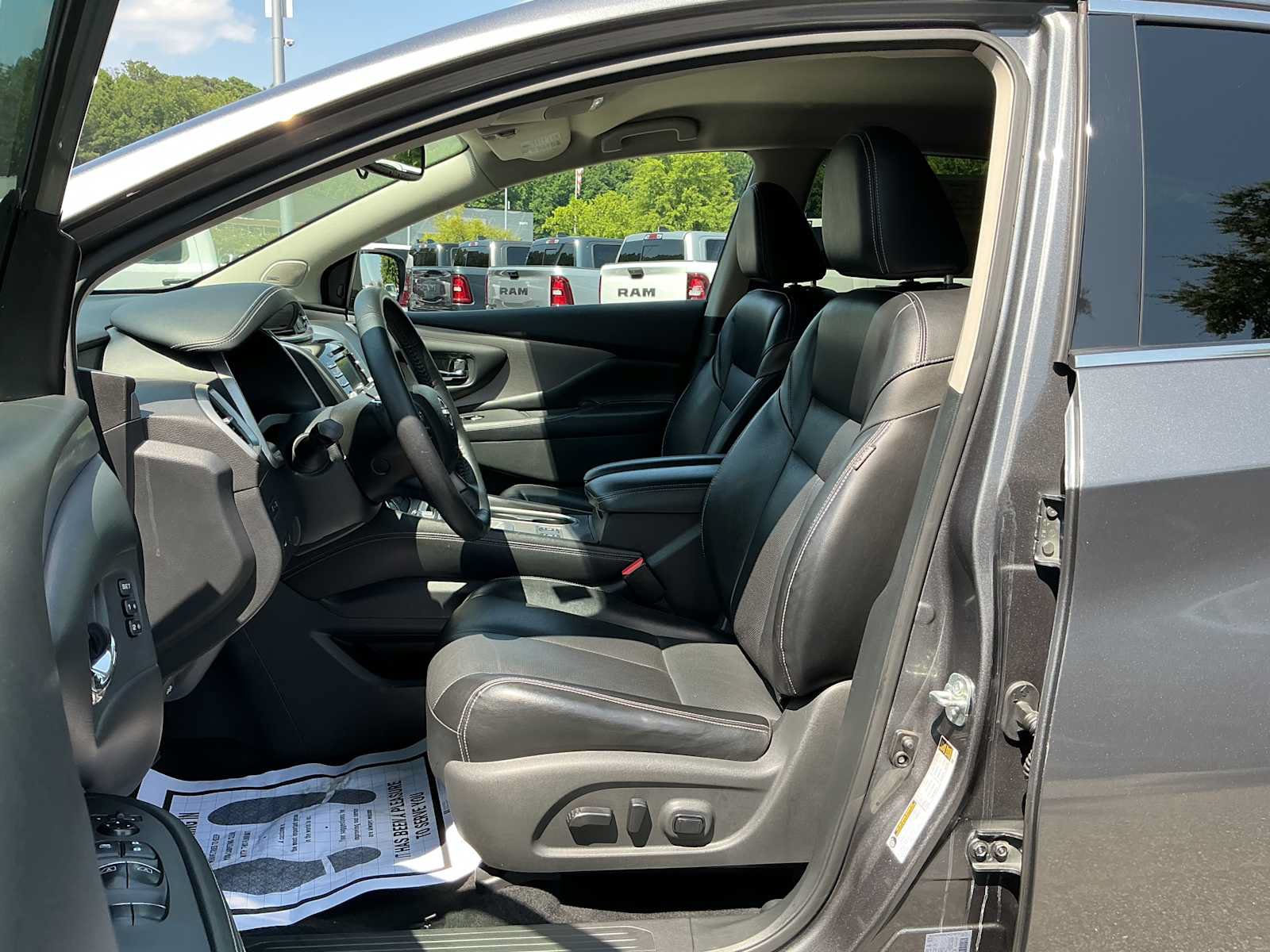Used 2023 Nissan Murano SL w/ Cargo Package AWD/4WD image 12