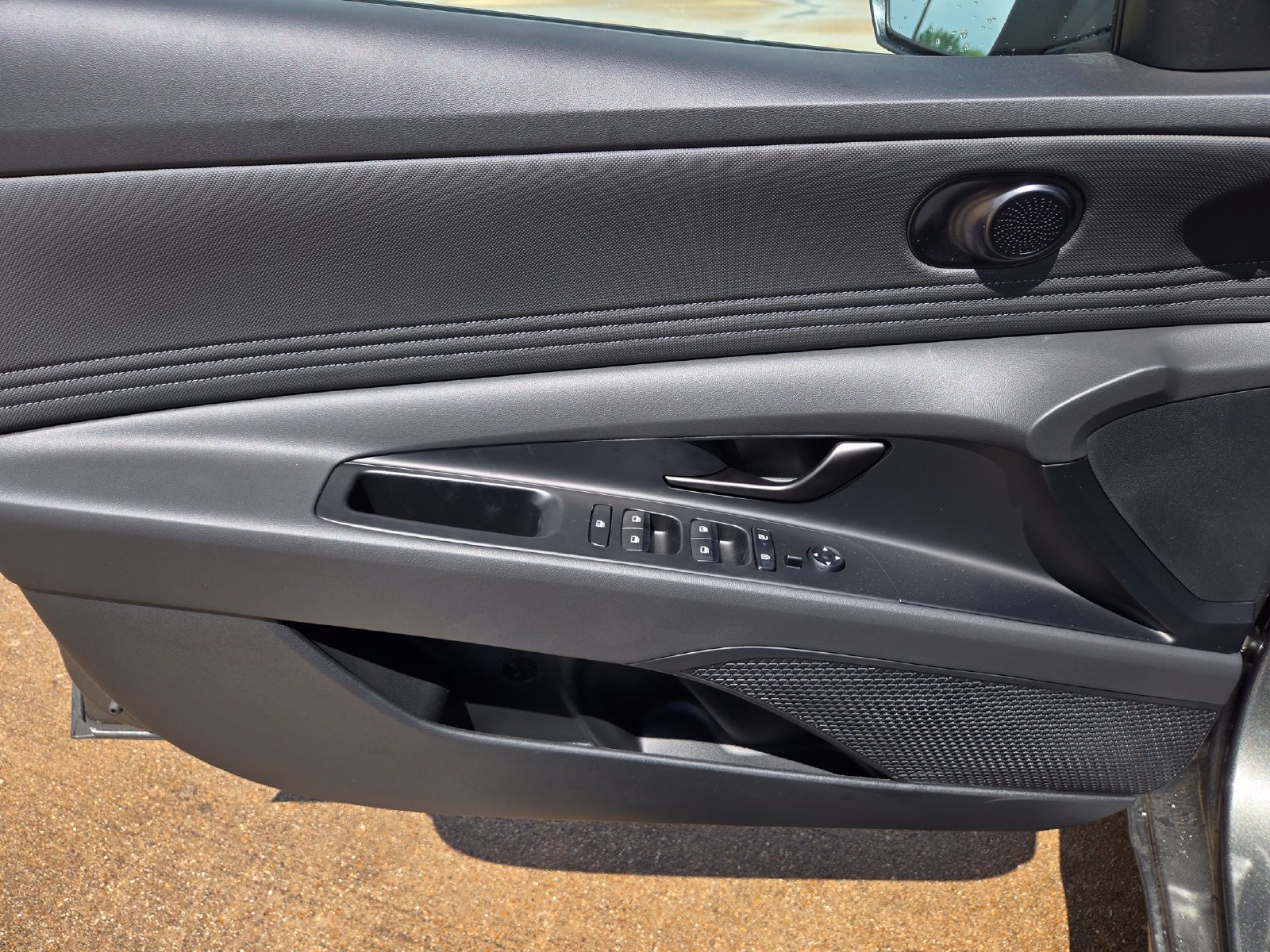 New 2026 Hyundai Elantra SEL Sport Premium FWD image 18