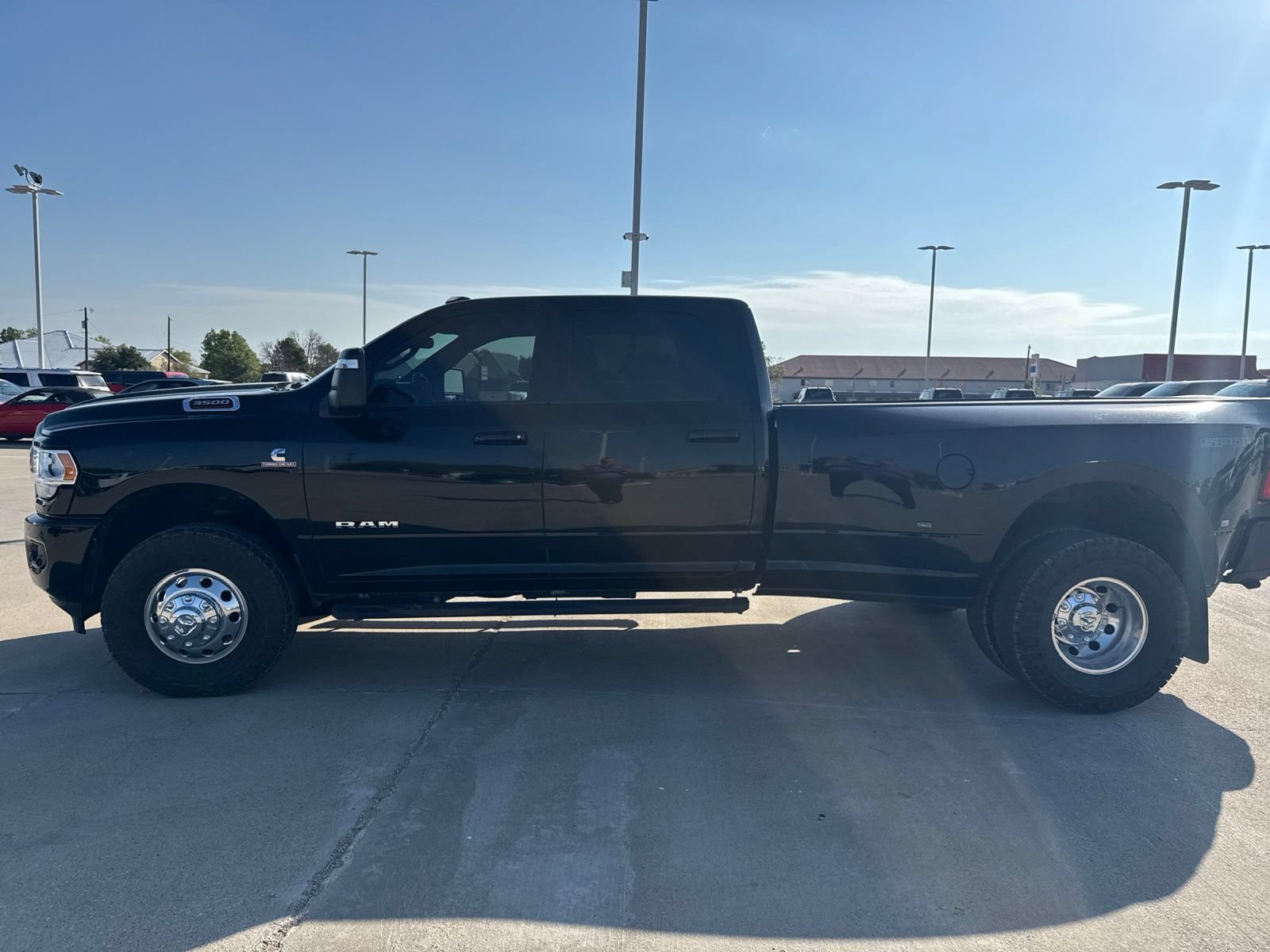 Used 2024 RAM 3500 Big Horn w/ Sport Appearance Package AWD/4WD image 7