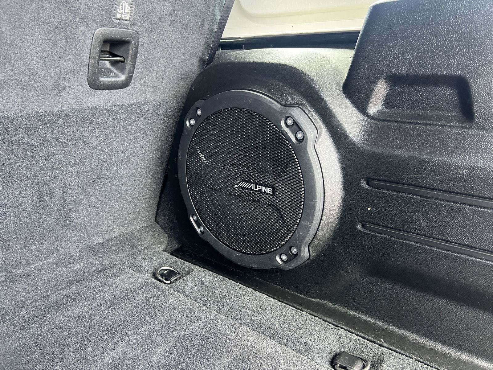 Used 2022 Jeep Wrangler Unlimited Sahara AWD/4WD image 14