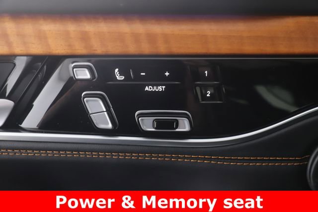 Used 2025 Jeep Grand Wagoneer Series III w/ Rear Seat Video Group 1 AWD/4WD image 20