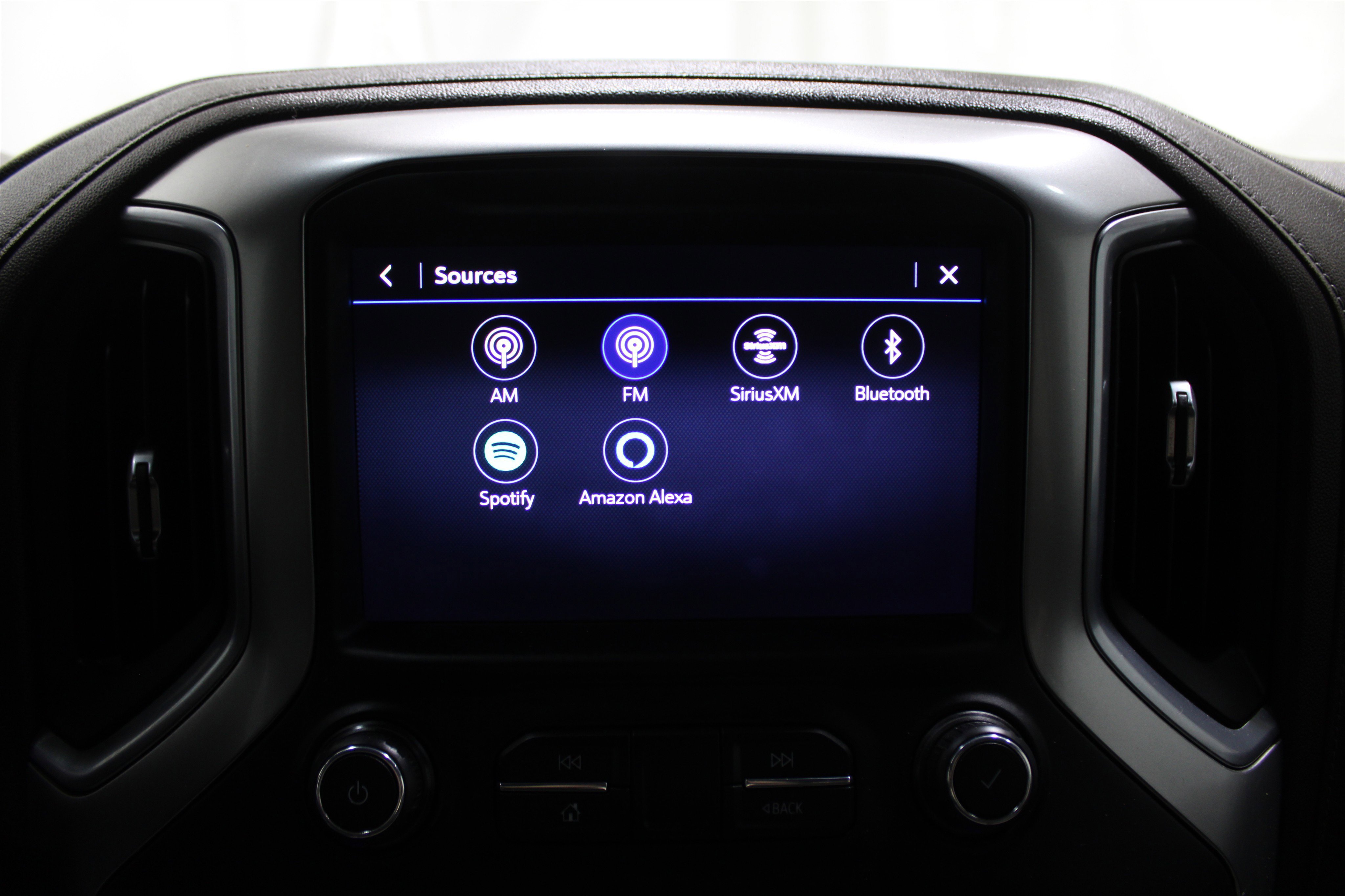 Used 2020 Chevrolet Silverado 1500 LT w/ Texas Edition image 16