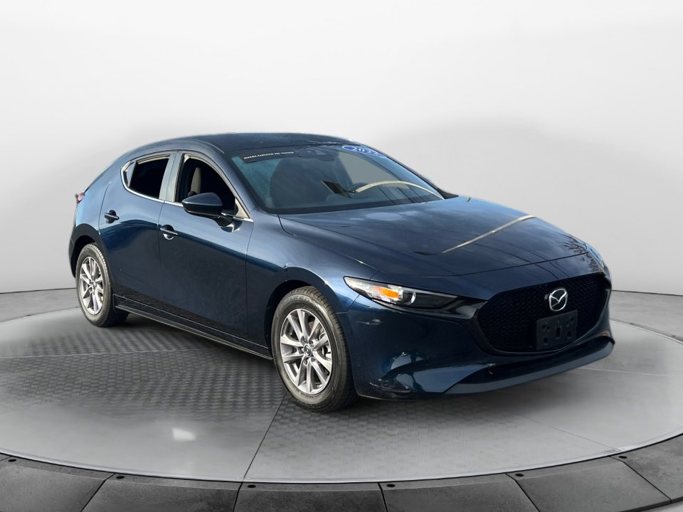 Certified 2022 MAZDA MAZDA3 s video 1