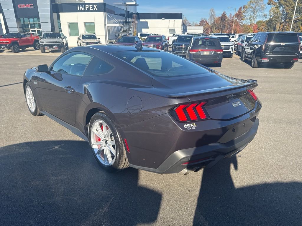 Used 2024 Ford Mustang GT Premium image 3