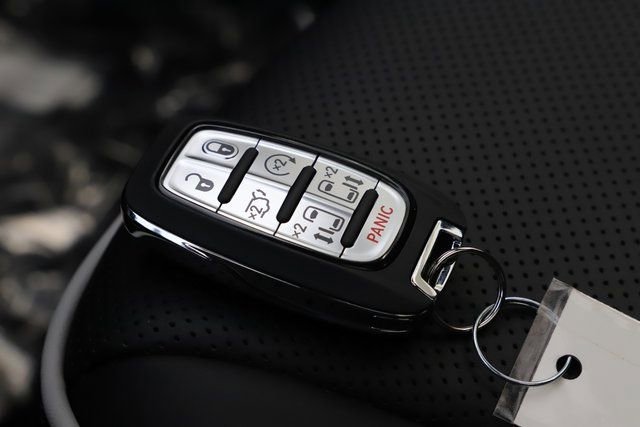 New 2026 Chrysler Pacifica Limited w/ S Appearance Package image 34