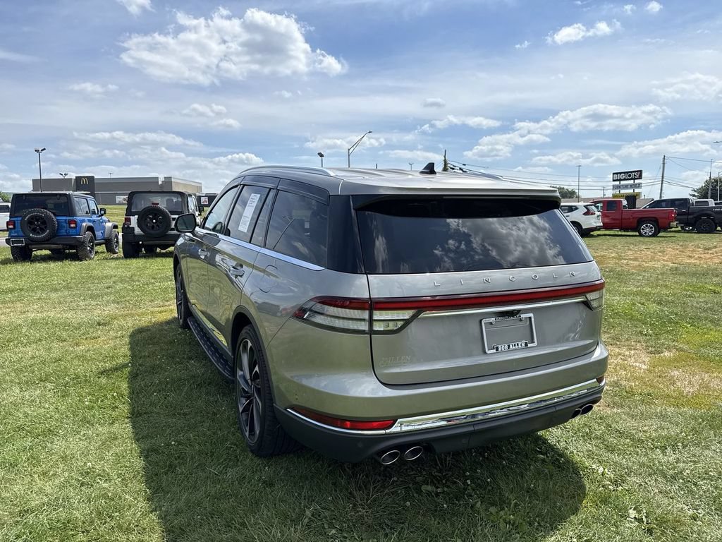 Used 2023 Lincoln Aviator Reserve w/ Equipment Group 201A AWD/4WD image 12