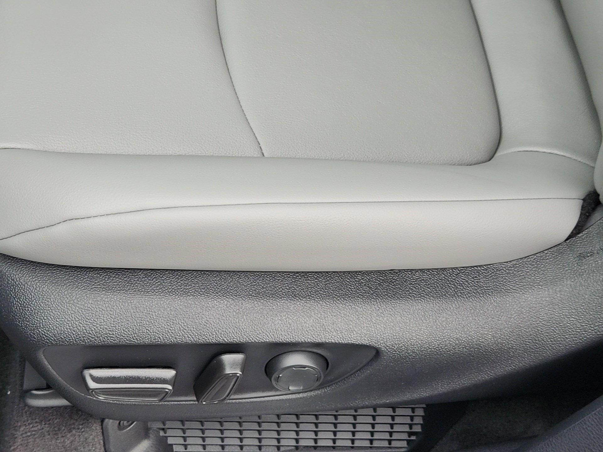 New 2025 Toyota Sienna XLE image 22