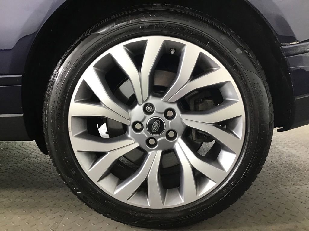 Used 2019 Land Rover Range Rover Supercharged AWD/4WD image 12