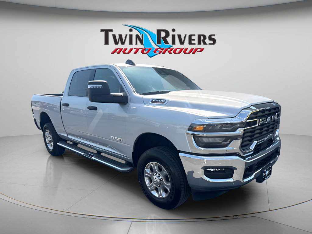 Used 2026 RAM 2500 Big Horn AWD/4WD image 6