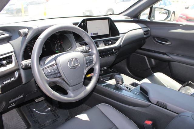 Certified 2025 Lexus UX 300h FWD image 11