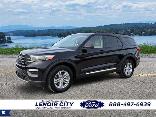 Used 2022 Ford Explorer XLT w/ Equipment Group 202A image 3