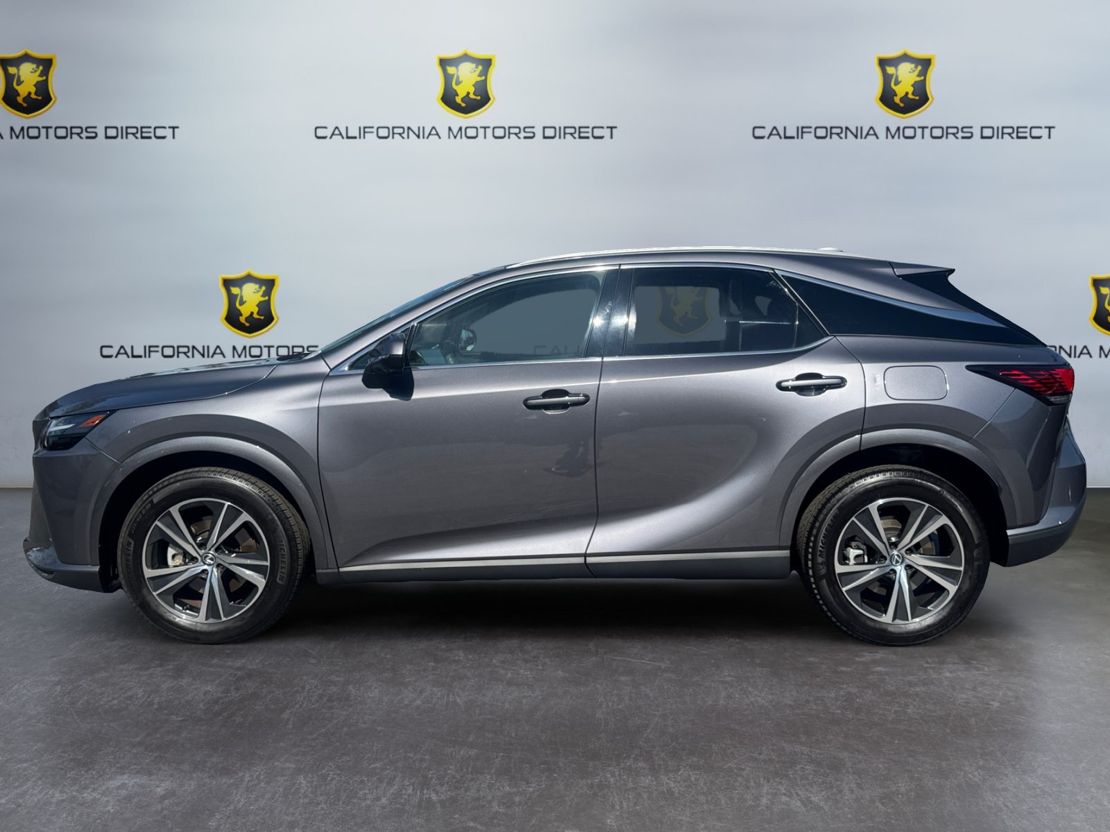 Used 2023 Lexus RX 350 Premium FWD image 2