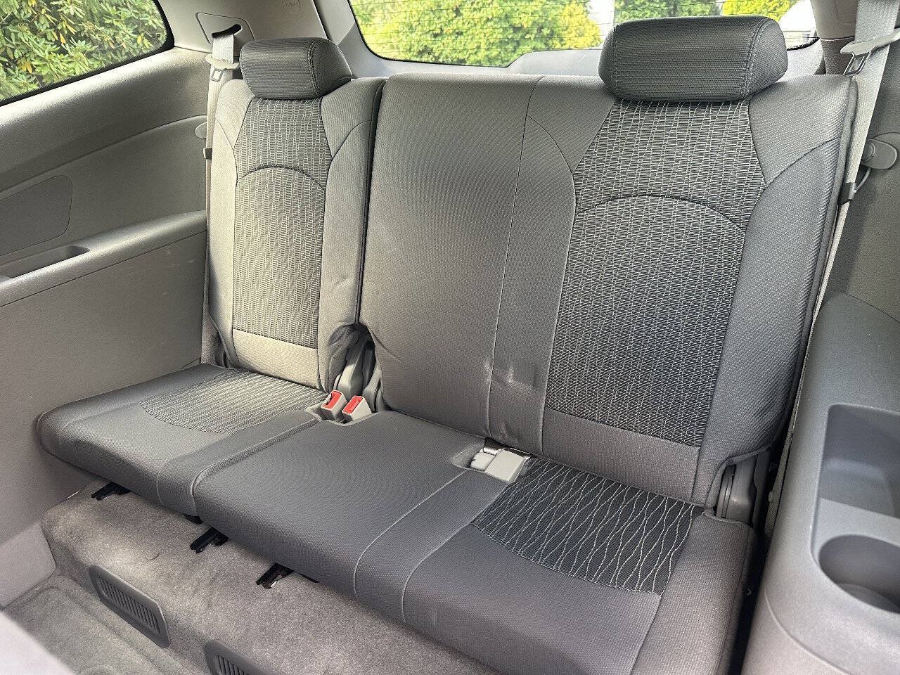 Used 2013 Chevrolet Traverse LS FWD image 13
