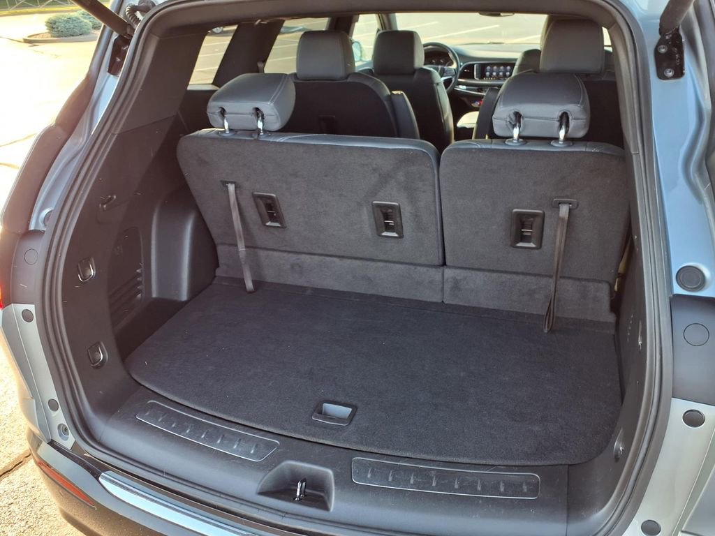 Used 2023 Buick Enclave Essence FWD image 29