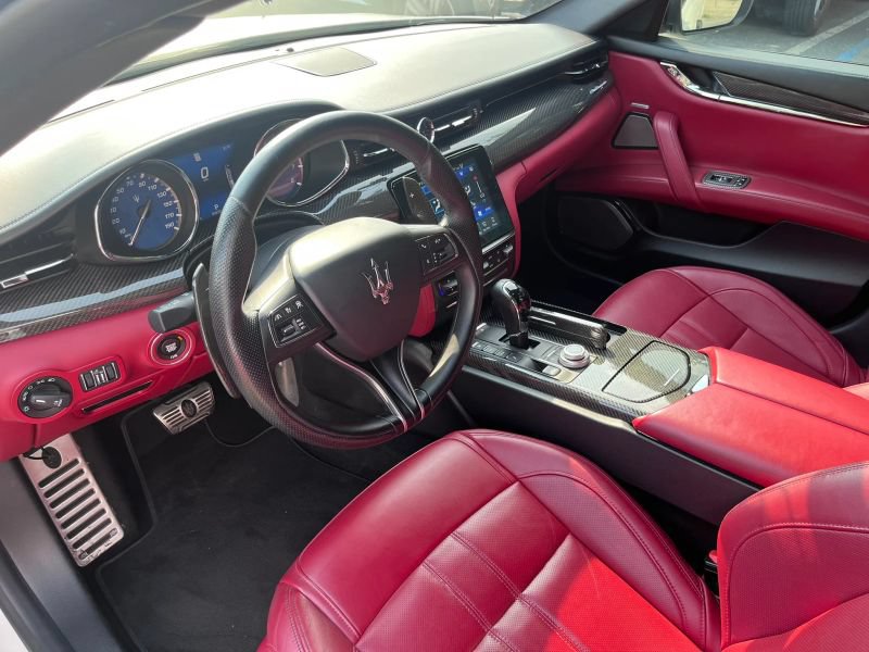 Used 2018 Maserati Quattroporte S GranSport Q4 AWD/4WD image 10