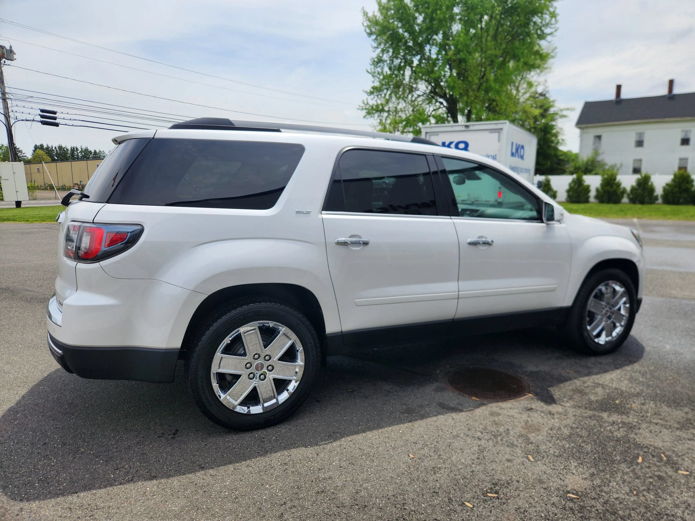 Used 2017 GMC Acadia Limited SLT AWD/4WD image 17