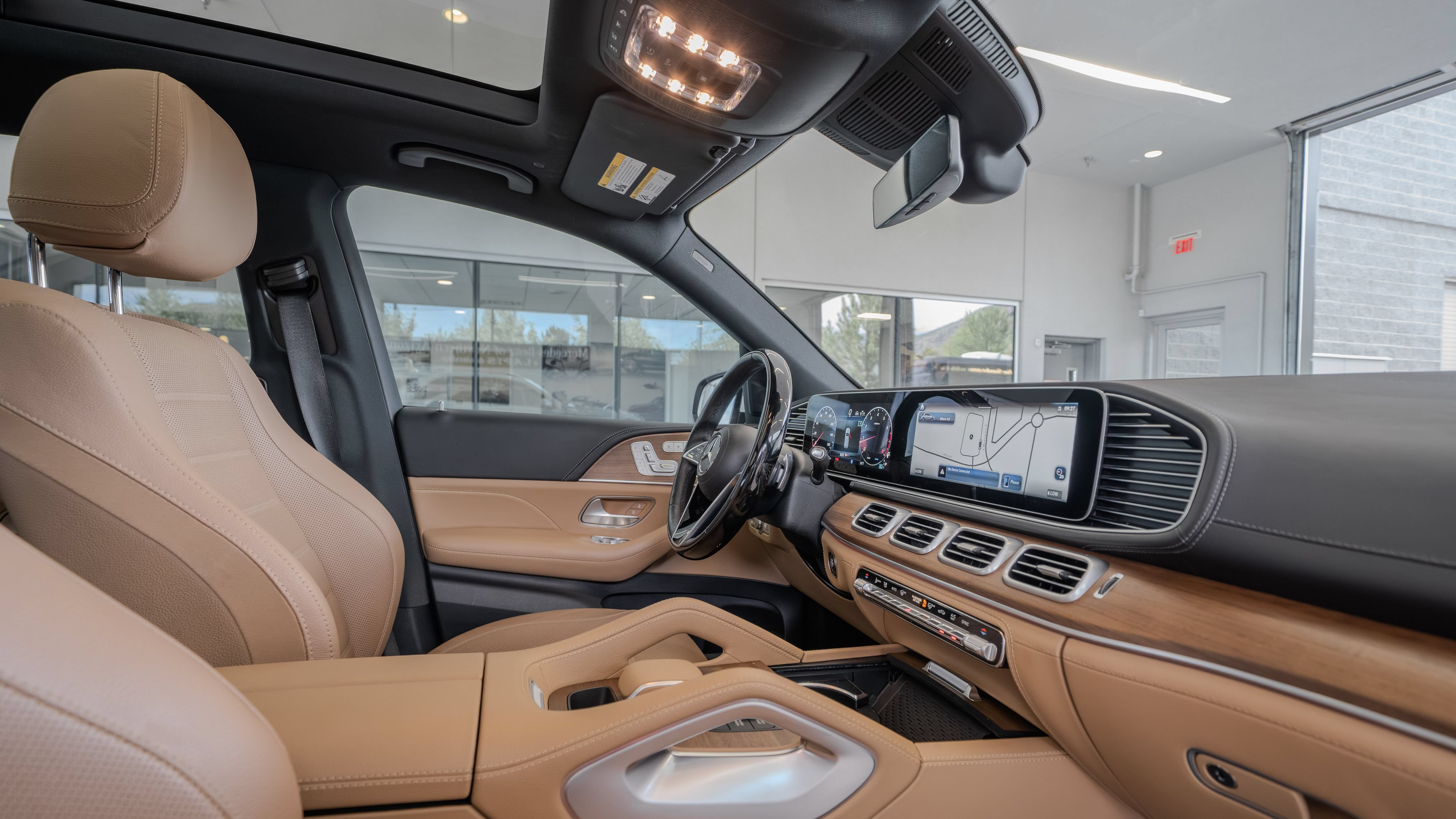 Used 2024 Mercedes-Benz GLE 350 4MATIC image 17
