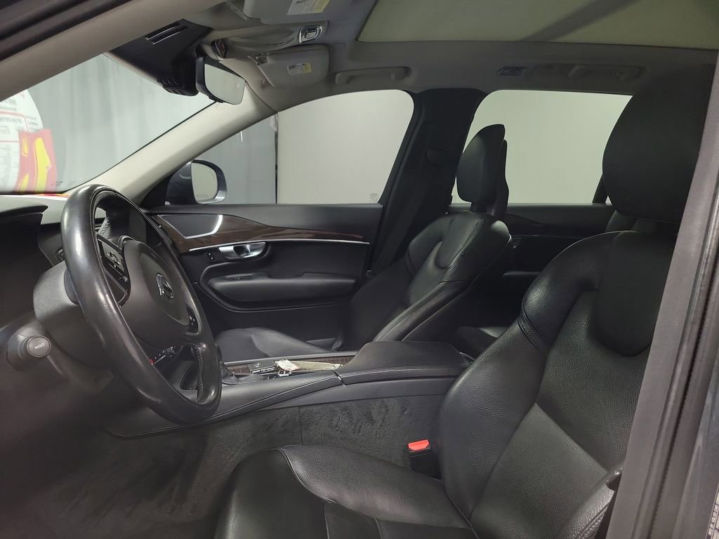 Used 2017 Volvo XC90 T6 Momentum w/ Vision Package AWD/4WD image 13